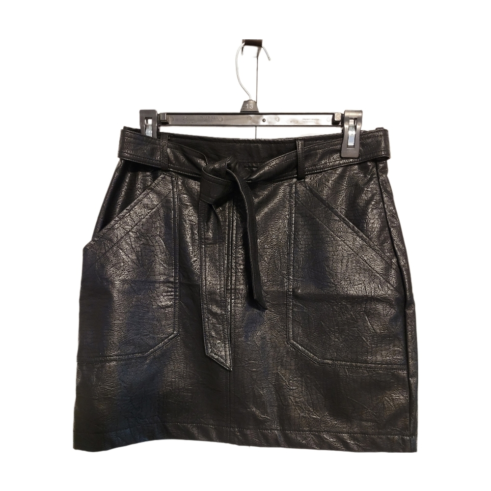 ShineStar Faux Leather Belted Black Mini Skirt  Sz M NWOT - Picture 2 of 6